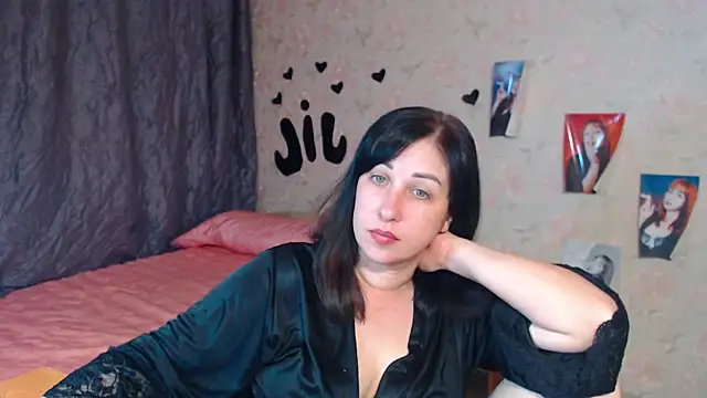 Snapshot of JillStevens chatting on September 11, 2025, 6:41 pm JillStevens online show from September 11, 2025, 6:41 pm