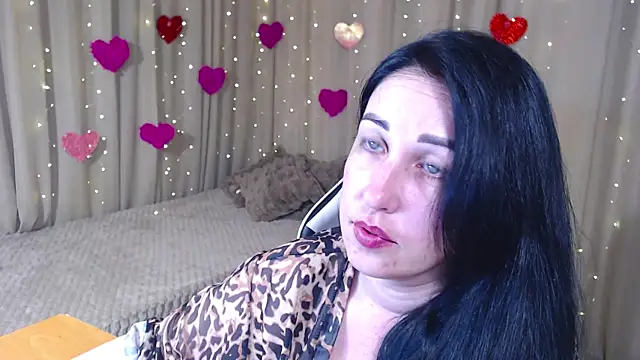 Snapshot of JillStevens chatting on April 24, 2026, 8:44 pm JillStevens online show from April 24, 2026, 8:44 pm