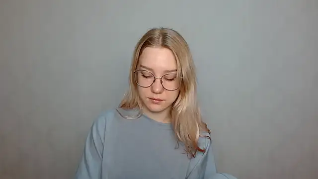 cindi hot online show from January 31, 2025, 9:16 am