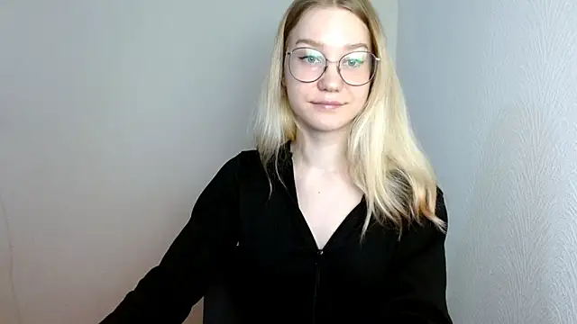 cindi hot online show from March 12, 2025, 12:36 pm