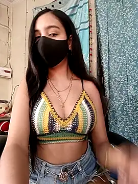 Snapshot of Parinaaz18 chatting on March 4, 2025, 1:45 am Parinaaz18 online show from March 4, 2025, 1:45 am