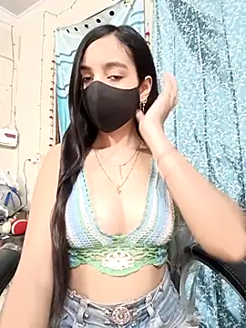 Snapshot of Parinaaz18 chatting on February 27, 2025, 1:41 am Parinaaz18 online show from February 27, 2025, 1:41 am