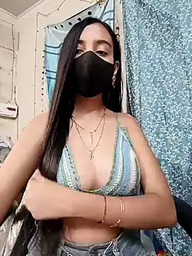 Snapshot of Parinaaz18 chatting on February 27, 2025, 4:46 am Parinaaz18 online show from February 27, 2025, 4:46 am