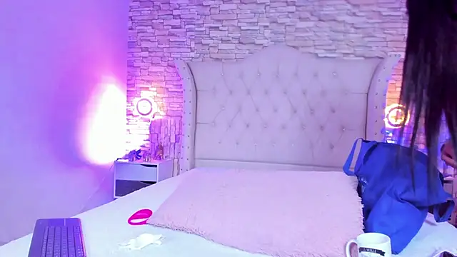 Gina Myers online show from February 18, 2026, 12:23 pm