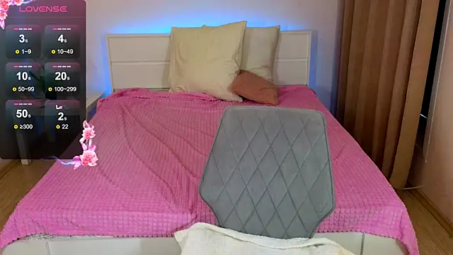 SusieMorris online show from March 22, 2025, 4:56 am