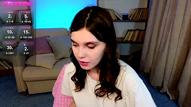 SusieMorris online show from February 18, 2025, 7:43 am