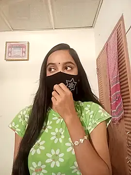 Cute-Pria online show from December 13, 2024, 1:37 am