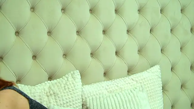 LessySmith online show from February 8, 2026, 4:48 pm