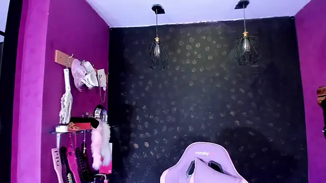 Alexa Slave online show from February 9, 2026, 8:29 pm