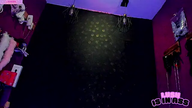 Alexa Slave online show from April 16, 2026, 7:14 pm