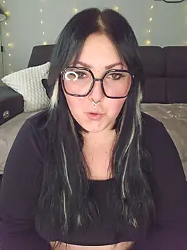 Snapshot of -BonnieBlack- chatting on February 11, 2026, 8:25 am -BonnieBlack- online show from February 11, 2026, 8:25 am