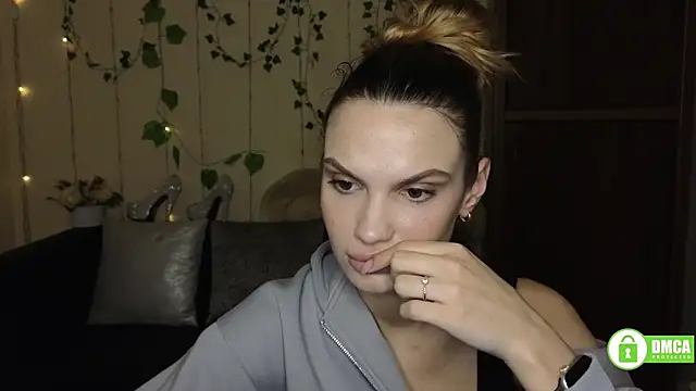 Aminakisuliawolf online show from March 6, 2026, 1:17 pm