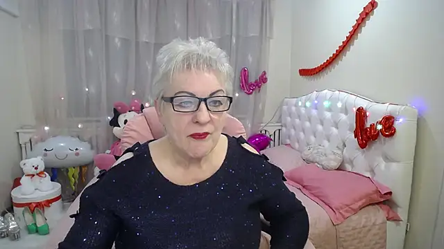 Snapshot of KayleSmoll chatting on March 12, 2025, 7:14 pm KayleSmoll online show from March 12, 2025, 7:14 pm