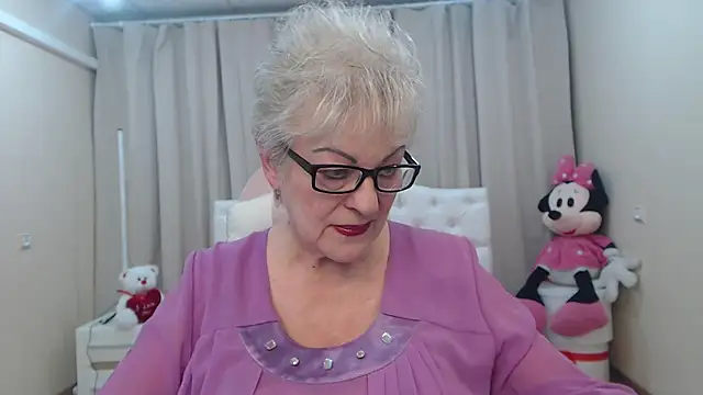 KayleSmoll online show from March 25, 2026, 7:46 pm