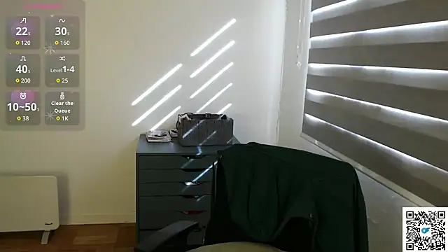 cinnamon rosa online show from October 5, 2025, 8:43 pm