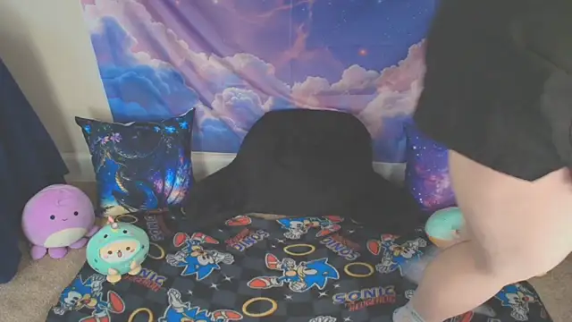 Snapshot of MilkyBunny chatting on February 2, 2026, 6:40 pm MilkyBunny online show from February 2, 2026, 6:40 pm