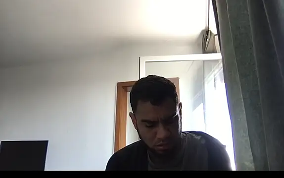 Snapshot of Christopher_kenne chatting on March 4, 2026, 12:35 pm Christopher kenne online show from March 4, 2026, 12:35 pm