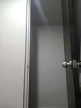 Sofythom1 online show from January 18, 2025, 3:42 am