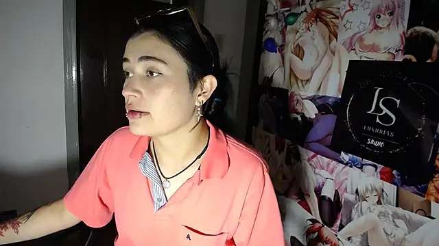 Snapshot of Nylaahh_ chatting on October 9, 2025, 7:36 pm Nylaahh online show from October 9, 2025, 7:36 pm