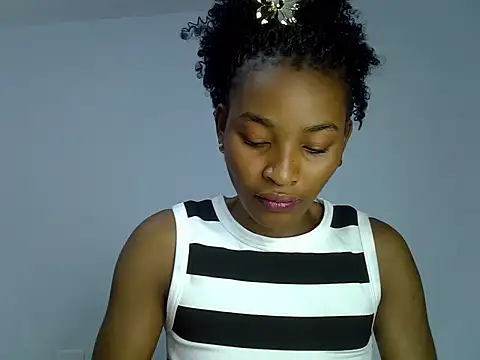 cute-alexis online show from September 13, 2025, 11:21 am