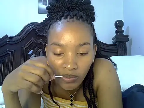 Snapshot of cute-alexis chatting on December 17, 2025, 10:26 pm cute-alexis online show from December 17, 2025, 10:26 pm