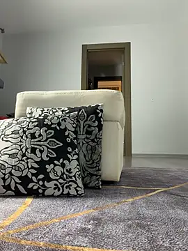 Snapshot of -RIVIERA- chatting on November 26, 2025, 6:24 am -RIVIERA- online show from November 26, 2025, 6:24 am