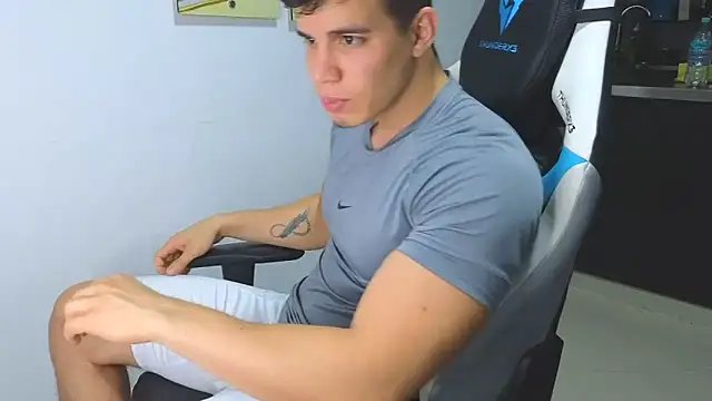 Ethanstill1 online show from February 4, 2025, 3:00 am