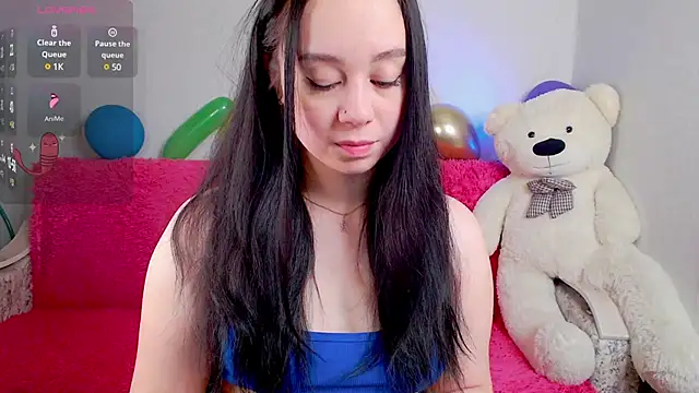 Snapshot of AlinaWett chatting on February 22, 2025, 1:44 am AlinaWett online show from February 22, 2025, 1:44 am
