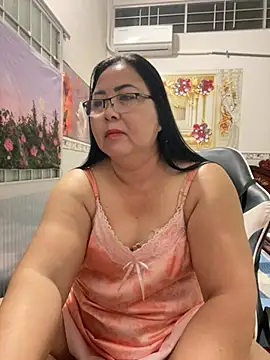 Snapshot of NDith chatting on April 27, 2026, 9:35 pm NDith online show from April 27, 2026, 9:35 pm