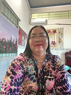 Snapshot of NDith chatting on February 19, 2026, 9:28 am NDith online show from February 19, 2026, 9:28 am