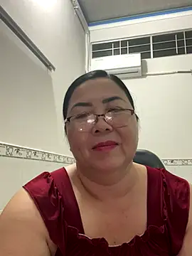 NDith online show from October 25, 2025, 2:17 pm