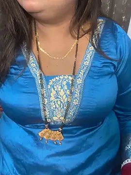 Snapshot of Oh-Monika chatting on October 21, 2025, 4:17 pm Oh-Monika online show from October 21, 2025, 4:17 pm