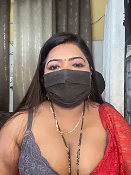 Snapshot of Oh-Monika chatting on November 18, 2025, 3:59 pm Oh-Monika online show from November 18, 2025, 3:59 pm