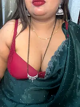 Snapshot of Oh-Monika chatting on November 6, 2025, 6:56 pm Oh-Monika online show from November 6, 2025, 6:56 pm