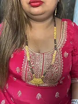 Snapshot of Oh-Monika chatting on April 18, 2026, 6:38 am Oh-Monika online show from April 18, 2026, 6:38 am