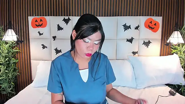 CailynBrowm online show from October 28, 2025, 4:24 am