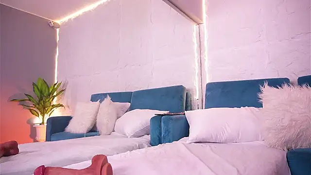 CailynBrowm online show from March 29, 2026, 4:58 am