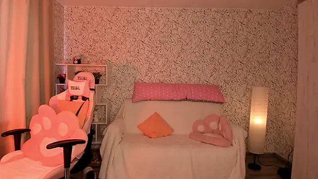 luna cross online show from March 19, 2025, 7:29 am