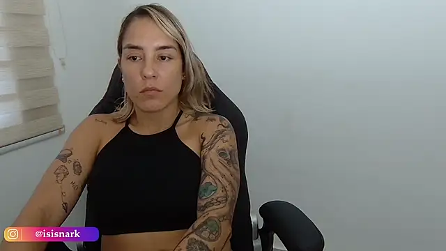 Isis69  online show from October 3, 2025, 10:33 pm