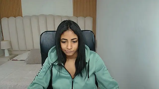 shaneelle online show from March 24, 2026, 3:06 am