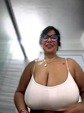 Saorii kiido online show from December 22, 2025, 3:39 am