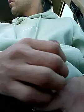 Snapshot of Alfrendino44 chatting on January 7, 2026, 8:58 pm Alfrendino44 online show from January 7, 2026, 8:58 pm