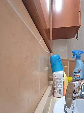 Snapshot of katymojadit chatting on November 28, 2025, 9:20 am katymojadit online show from November 28, 2025, 9:20 am