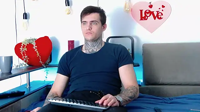 CarterCole online show from February 10, 2025, 6:53 am