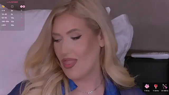 OndinaNoir online show from November 26, 2025, 7:14 pm