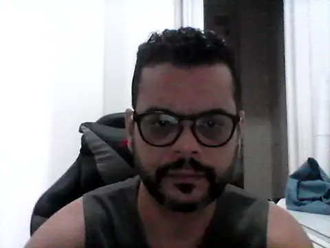 HornyBeachBoyBR online show from August 3, 2026, 12:33 pm
