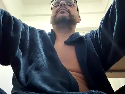 HornyBeachBoyBR online show from July 17, 2026, 2:36 pm