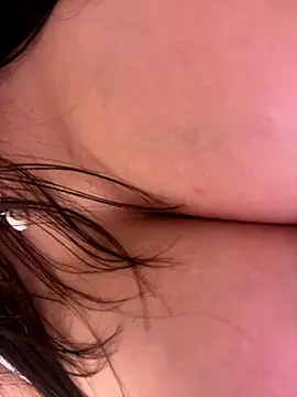 izanmiller2001 online show from November 19, 2025, 6:30 pm