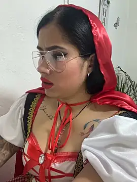 Snapshot of Sweet__Nurse1 chatting on October 31, 2025, 4:47 pm Sweet Nurse1 online show from October 31, 2025, 4:47 pm