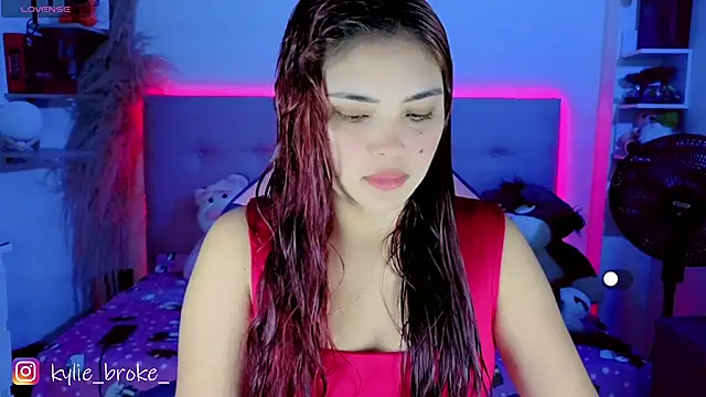 Kylie brokee online show from February 26, 2026, 9:04 pm